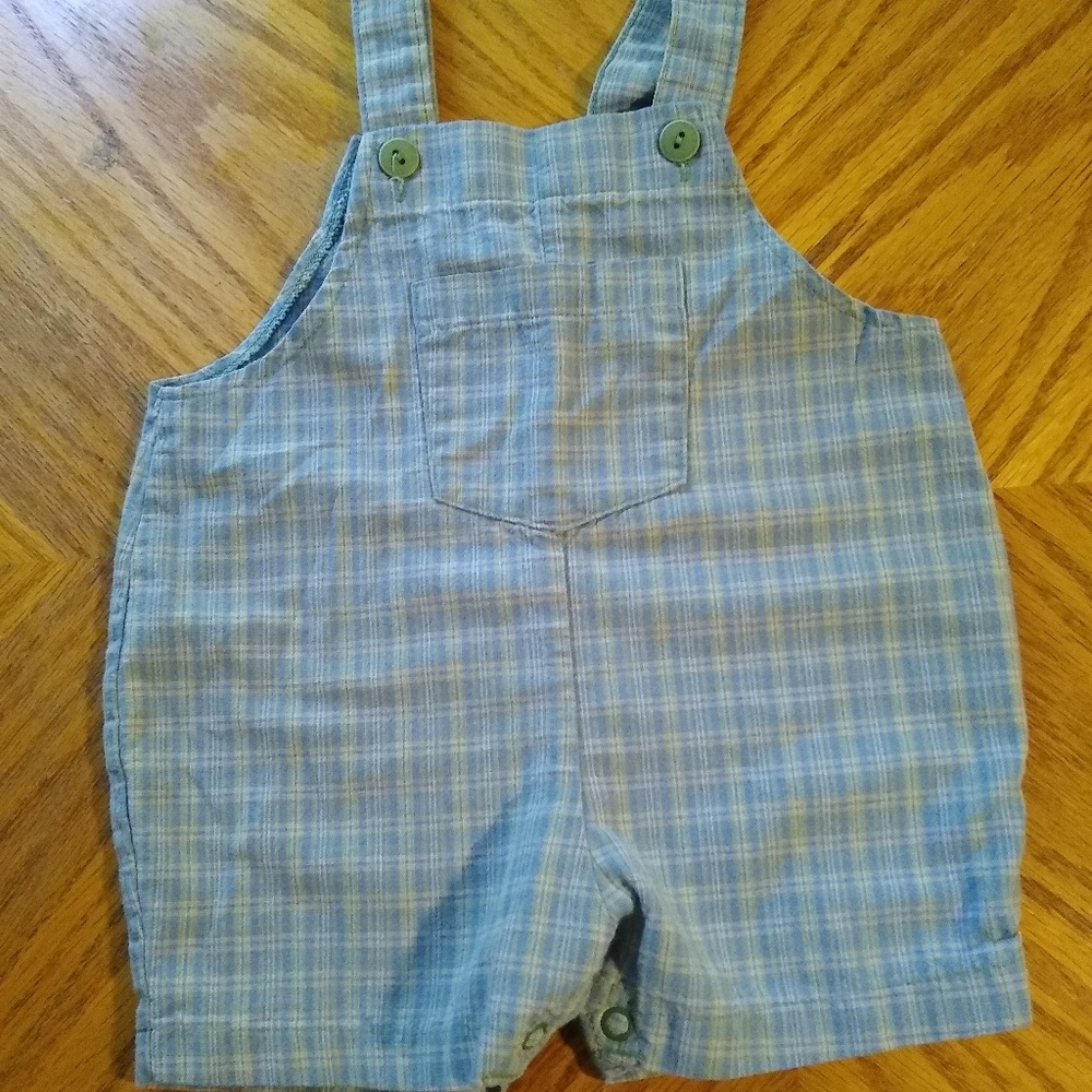 Carter's 9-12 month Shorts Overalls
